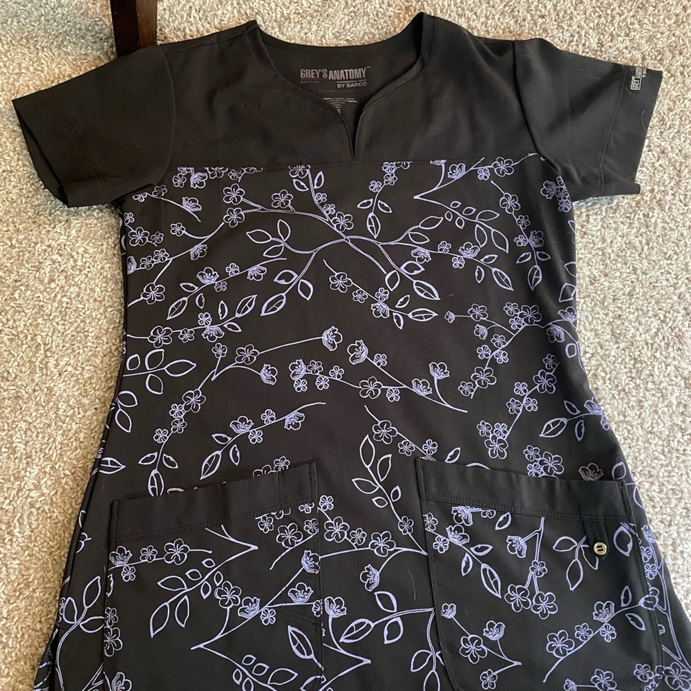 Women’s scrub top Grey’s anatomy brand
